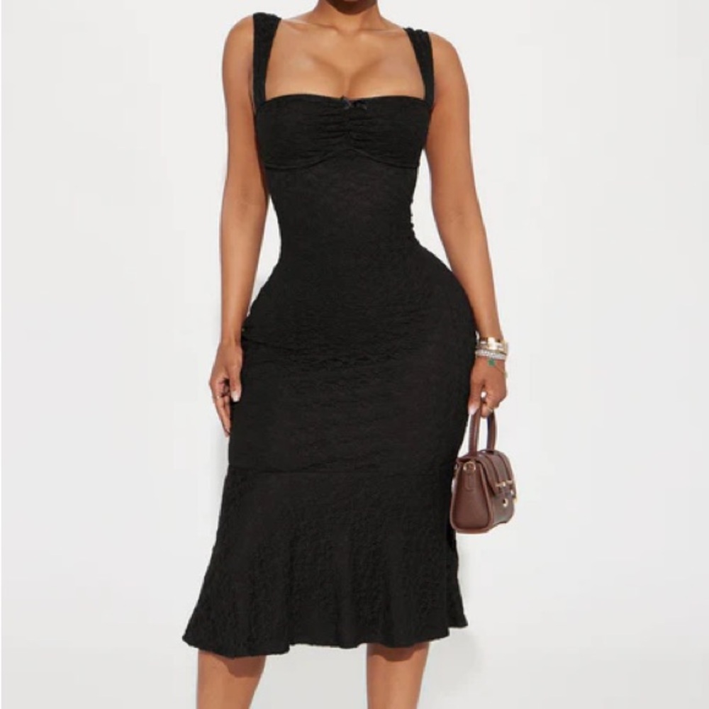NEW Black Lace-Up Midi Dress